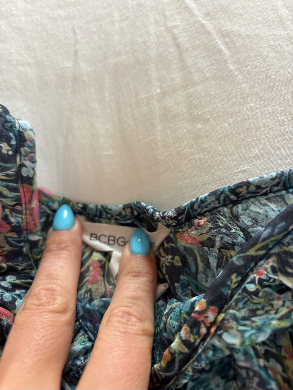 BCBG Floral Ribbed Top - Picture 2 of 3